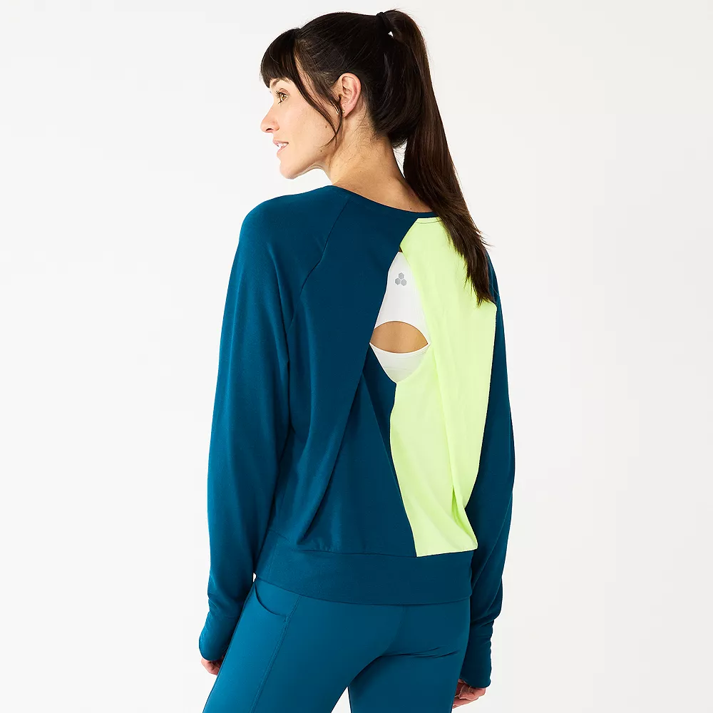 Tek GearĀ® Women' Tee Long-Sleeve Keyhole Back - Image 4